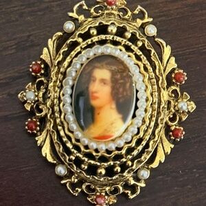 Vintage Arthur Pepper ART Jeweled Ornate Victorian Cameo Brooch Marked